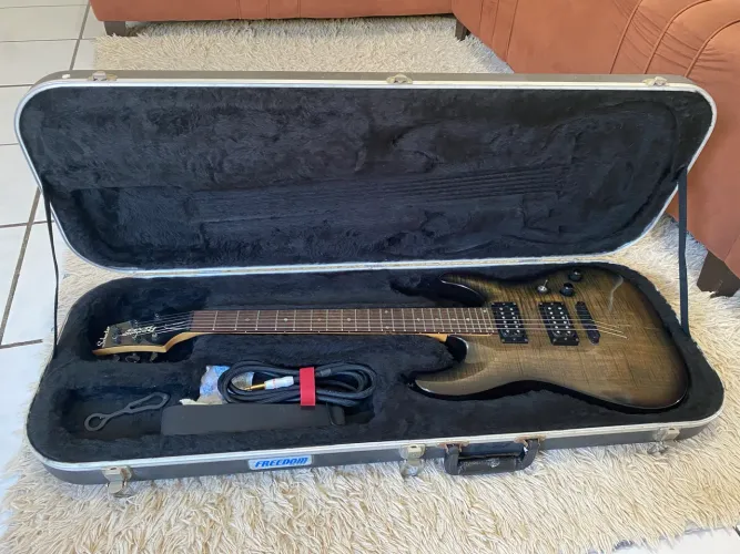 Guitarra Schecter Ed. Limitada