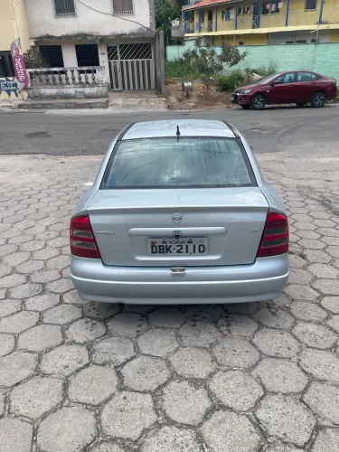 Chevrolet Astra Sedan/ GL Sedan 1.8 MPFI 4P 2000