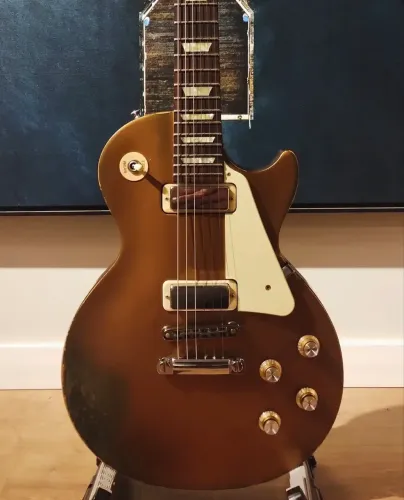 Gibson Les Paul Tribute 70?s Gold Top Relic
