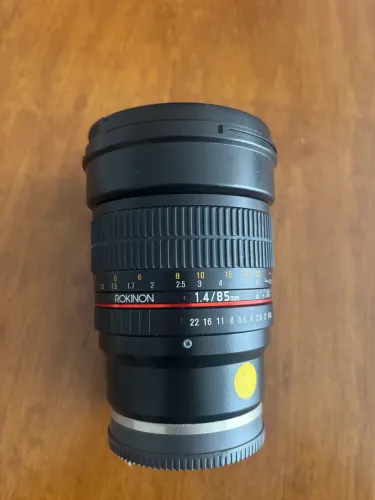 Lente 85mm Rokinon para Sony
