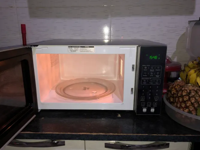 Vende-se microondas