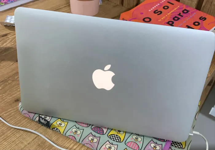 MacBook Air 11 (2012)