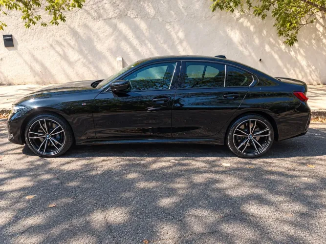 BMW 330E M Sport 2.0 Turbo Híbrido AU 2024