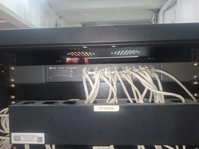 Switch Tp-link TL-SG1024D