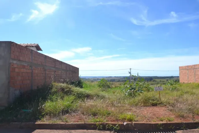 Terreno à venda no New Golden Ville em Uberlândia