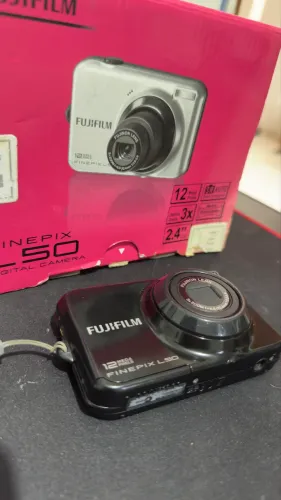 Camera Digital Fujifilm Finepix l50
