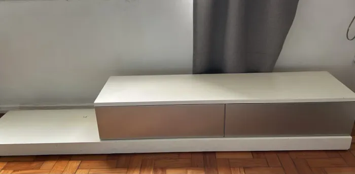 Rack laqueado (piso e aéreo)