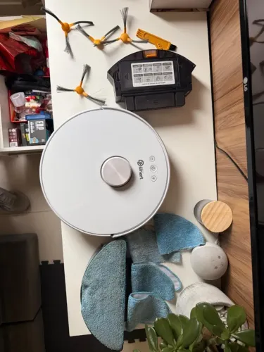 Robô Aspirador e Passa Pano KABUM! smart 700 com acessórios extras
