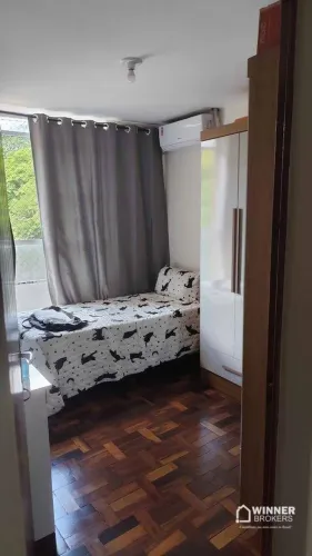 Apartamento com 3 dormitórios à venda, 77 m² por R$ 270.000,00 - Zona 07 - Maringá/PR