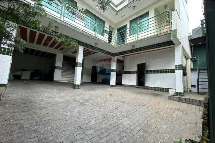 Galpão 766m² para aluguel no bairro Santa Cruz, Belo Horizonte
