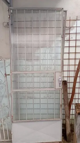 Porta de Ferro 0,80 x 2,10 com Batente
