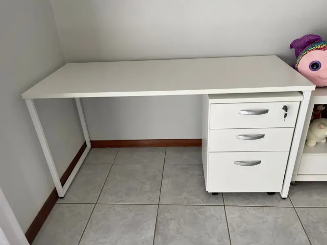 MESA DE ESCRITORIO COM GAVETEIRO LOJA IKONMIXOFFICE