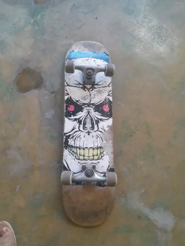 Skate usado conservado