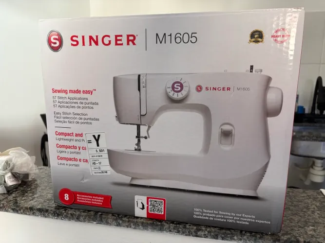 Máquina de costura Singer