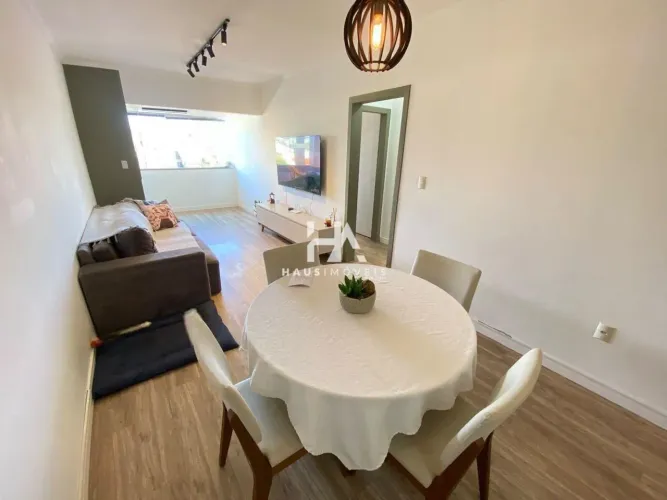 Apartamento à venda no bairro Czerniewicz  68 m² com 2 dormitórios/quartos disponíveis!