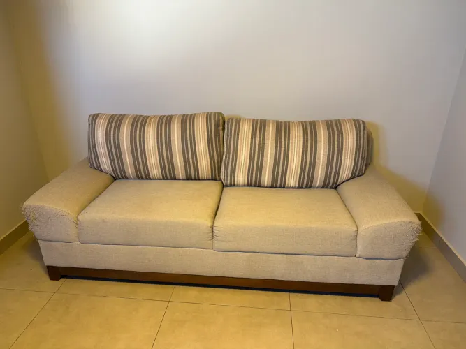 Sofá 2 lugares 