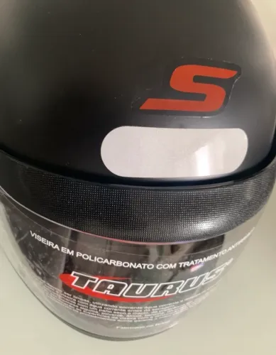 Capacete TAURUS NOVO ( NA CAIXA)