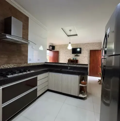 Ótima casa à venda no Vila Suissa