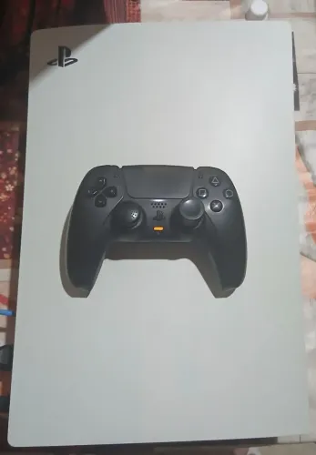 Vendo ps5 semi novo revisado.