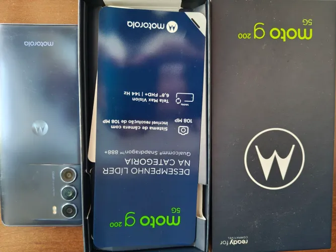 Motorola G200