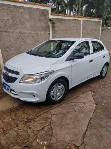 Chevrolet Onix JOY Hatch 1.0 8V Flex Mec. 4P 2018