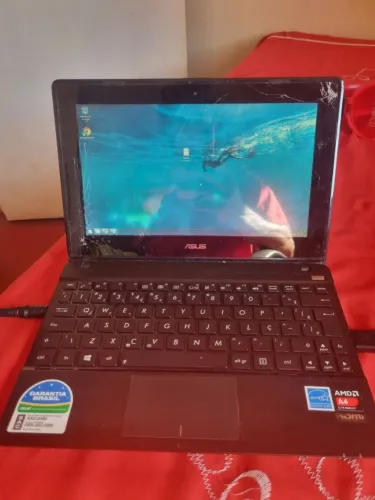 Netbook Asus (leia a descrição)