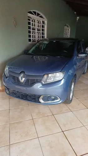 Renault Sandero 1.6 8v 2015 - Sucata para retirada de peças.