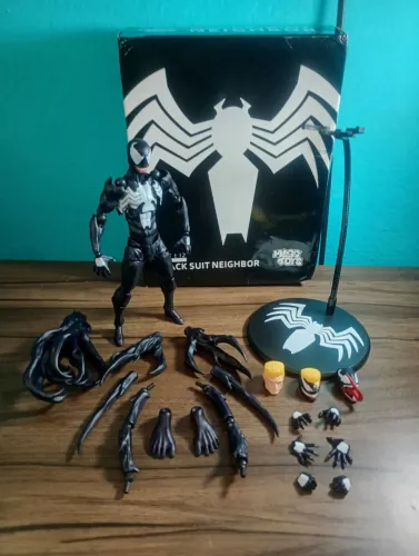 Homem Aranha/ Venom boneco action figure bootleg