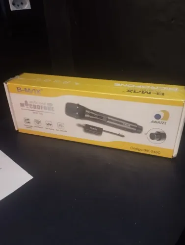 Microfone sem fio profissional 