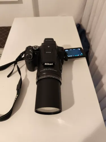 Nikon P900