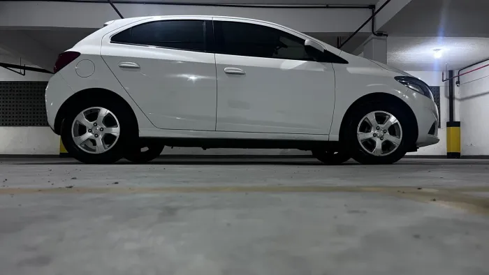 Chevrolet Onix Hatch LT 1.4 8V Flex Mec. 4P 2019