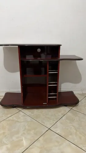 Vendo 2 estantes de sala