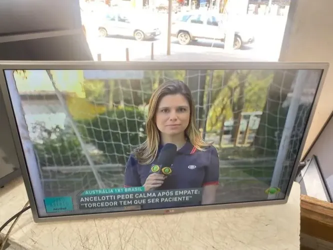 VENDE - SE TV LG 32 POLEGADA COM 3 MÊS DE GARANTIA