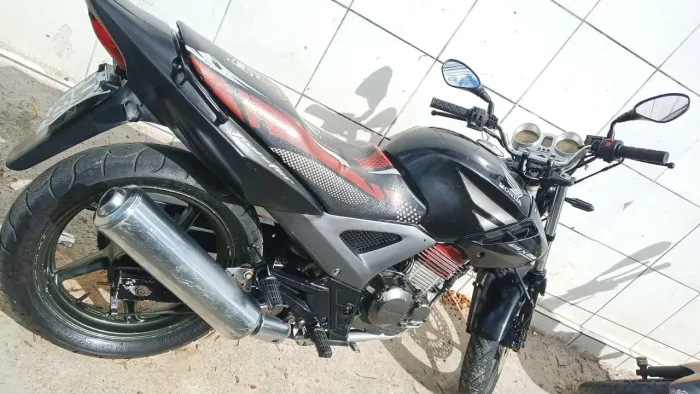 Troco com volta Pow moto de meno simlidrada 