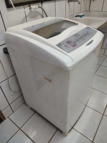 Vendo máquina de lavar roupas Brastemp 8 kg.