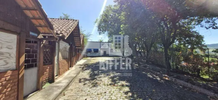 Antiga Clínica EGO | Complexo Comercial de Grande Porte | Frente BR-101 | Entre Itaboraí e