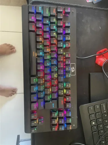 2 Teclados Mecânicos Redragon RGB - Lote para Conserto ou Peças Preço: R$ 70,00 (os dois)