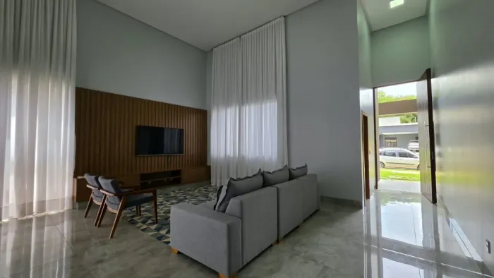 Casa 230m² Mobiliada 4 Suítes Jardins França Goiânia