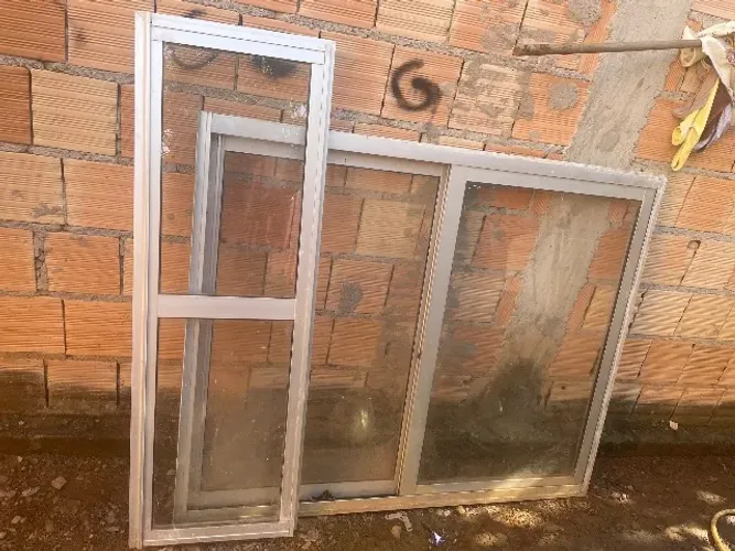 Portas , janelas e vidros usados 