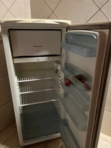 Geladeira gela perfeitamente
