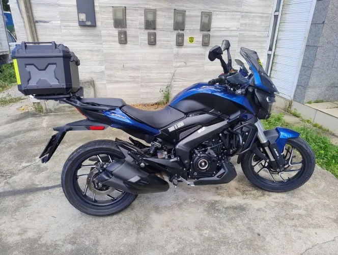 Bajaj dominar 400
