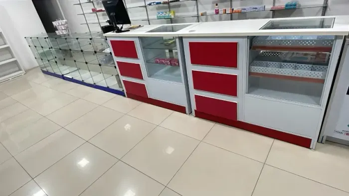 Móveis de farmácia
