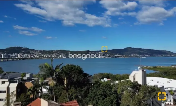 Vendo Terreno no coração do bairro Coqueiros em Florianópolis