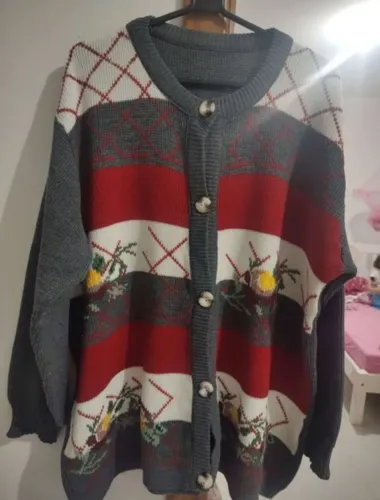Cardigan vintage alongado no tamanho gg