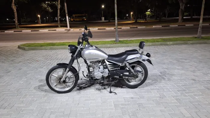Moto Kansas 150 (Dafra)