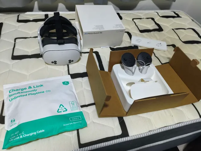 Oculus quest 3s com acessórios