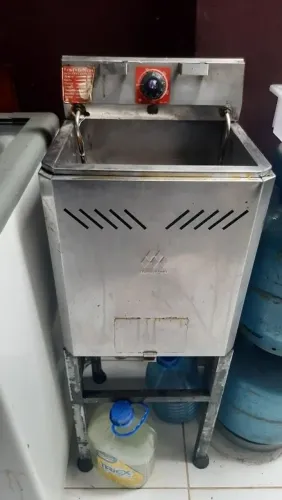 Fritadeira Elétrica Industrial Água E Óleo 18 Litros Inmetro