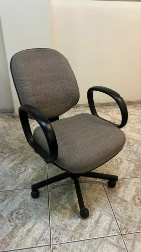 Cadeira Presidencial Reformada