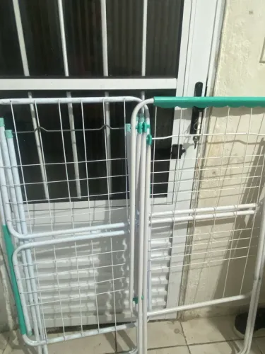 Varal de roupa de chão 