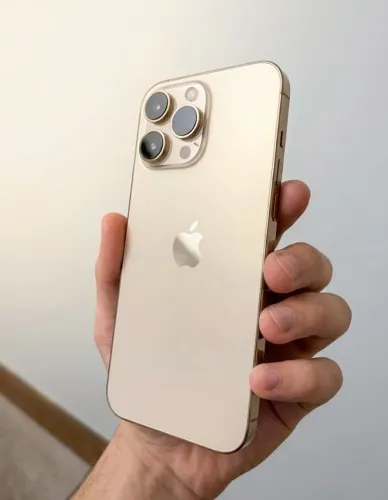 iPhone 16 pro Max - 256 GB - Dourado